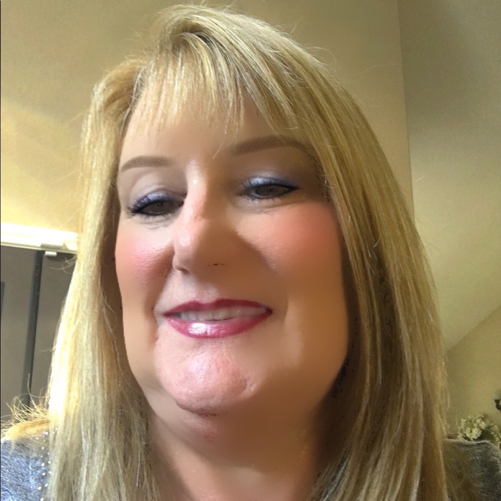 Meet your Posher, Michele